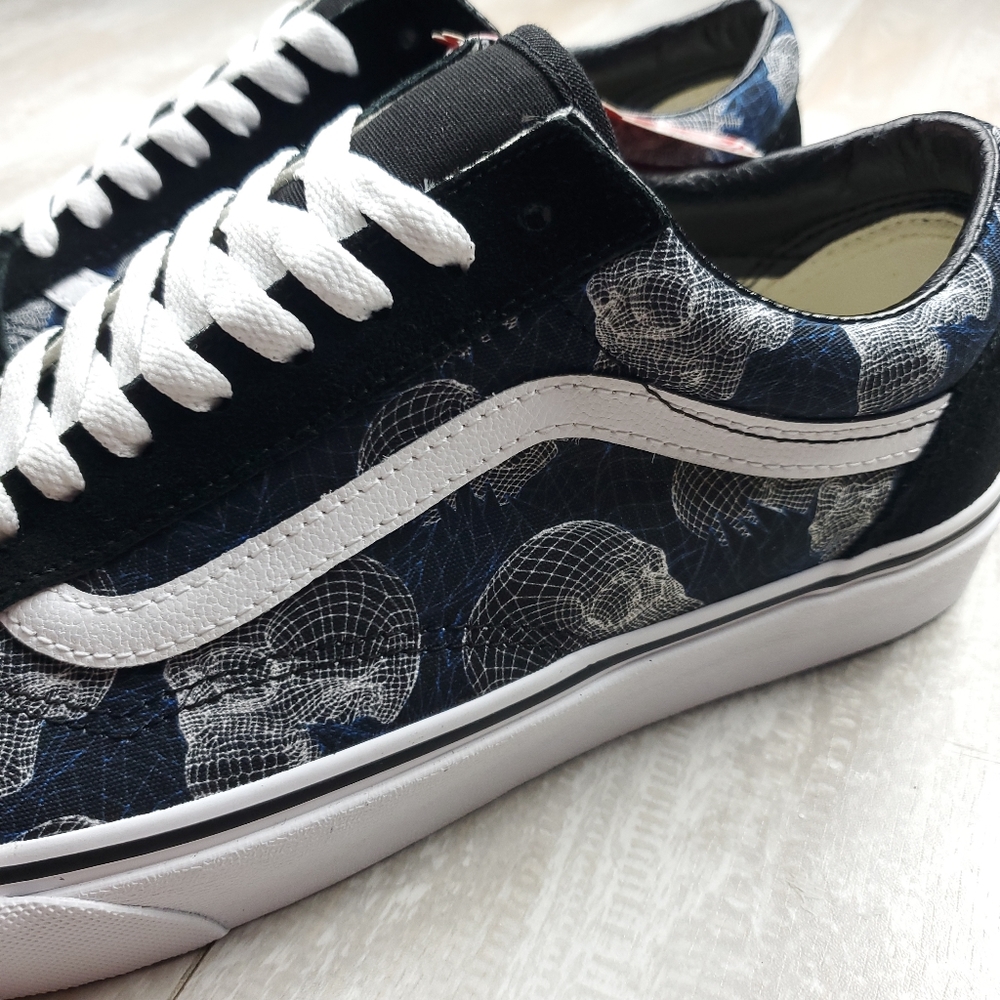 Vans Old Skool Wireframe Skulls - Picture 4 of 8